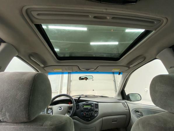 Mazda MPV II (LW) Рестайлинг с пробегом 2003 года, цена 344 000 рублей, 285365 км, компактвэн, Автокод Объявления