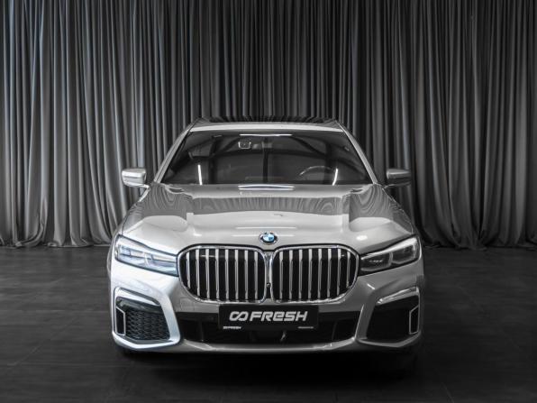 BMW 7 серии VI (G11/G12) Рестайлинг с пробегом 2019 года, цена 6 299 000 рублей, 92946 км, седан, Автокод Объявления