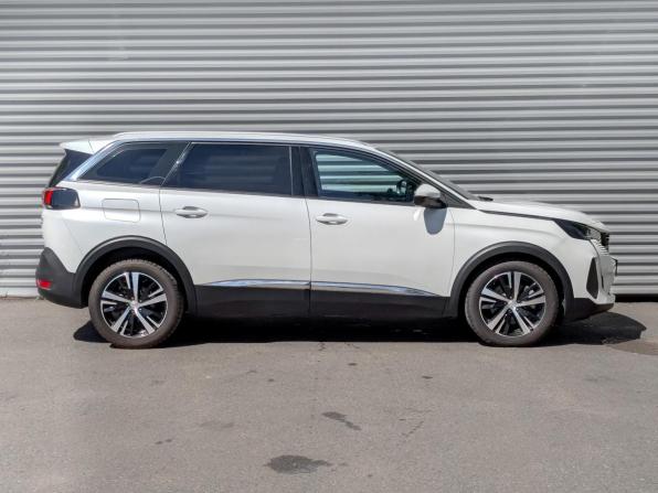 Peugeot 5008 II Рестайлинг с пробегом 2021 года, цена 2 695 000 рублей, 15397 км, внедорожник, Автокод Объявления