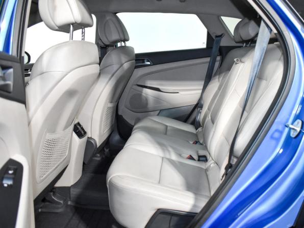 Hyundai Tucson III с пробегом 2017 года, цена 1 989 000 рублей, 148500 км, внедорожник, Автокод Объявления
