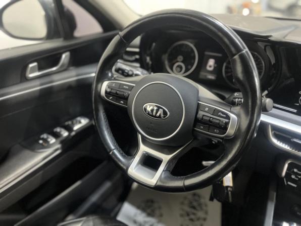 Kia K5 III с пробегом 2021 года, цена 2 287 000 рублей, 114305 км, седан, Автокод Объявления