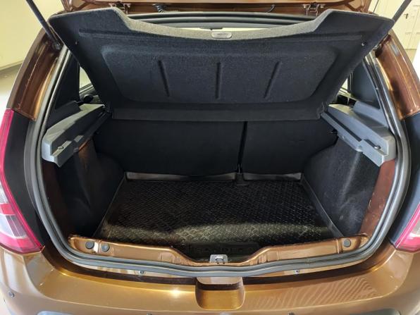 Renault Sandero I с пробегом 2013 года, цена 720 000 рублей, 125191 км, хэтчбек, Автокод Объявления