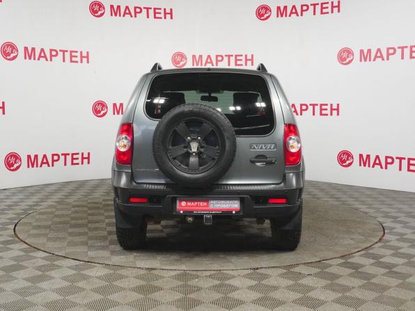 Chevrolet Niva I Рестайлинг с пробегом 2018 года, цена 735 000 рублей, 126909 км, внедорожник, Автокод Объявления