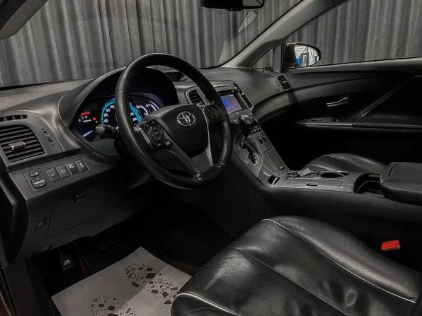 Toyota Venza I Рестайлинг с пробегом 2013 года, цена 2 099 000 рублей, 173000 км, внедорожник, Автокод Объявления