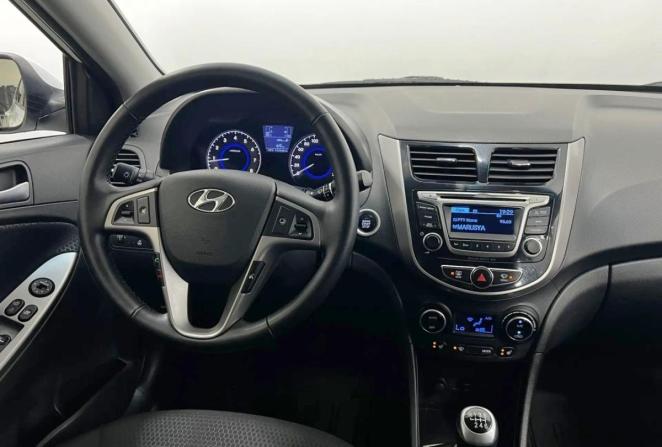 Hyundai Solaris I с пробегом 2014 года, цена 950 000 рублей, 133548 км, хэтчбек, Автокод Объявления