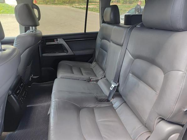 Toyota Land Cruiser 200 Series с пробегом 2010 года, цена 1 999 800 рублей, 659874 км, внедорожник, Автокод Объявления