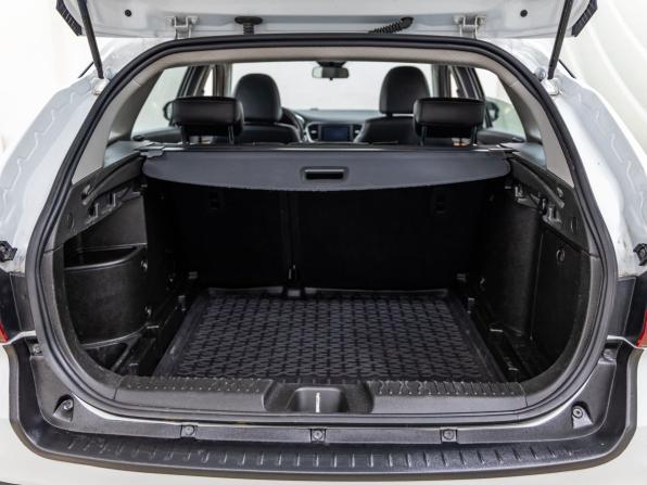Lada (ВАЗ) Vesta I Рестайлинг (NG) с пробегом 2023 года, цена 1 378 000 рублей, 69317 км, универсал, Автокод Объявления