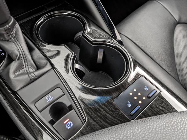 Toyota Camry VIII (XV70) с пробегом 2020 года, цена 2 600 000 рублей, 105897 км, седан, Автокод Объявления