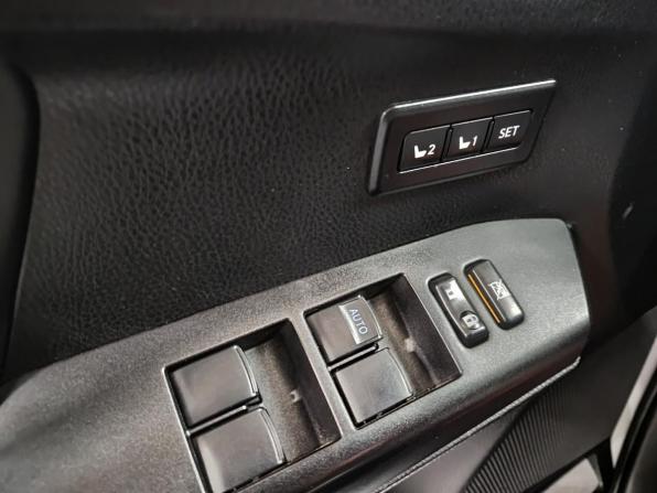 Toyota RAV4 IV (XA40) Рестайлинг с пробегом 2018 года, цена 2 050 000 рублей, 263359 км, внедорожник, Автокод Объявления