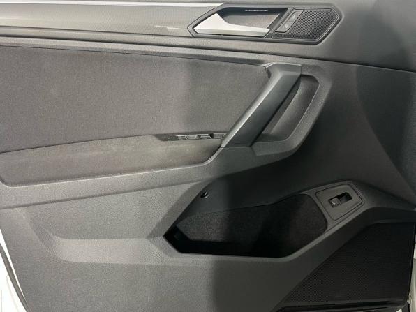 Volkswagen Tiguan II с пробегом 2019 года, цена 2 790 000 рублей, 98330 км, внедорожник, Автокод Объявления