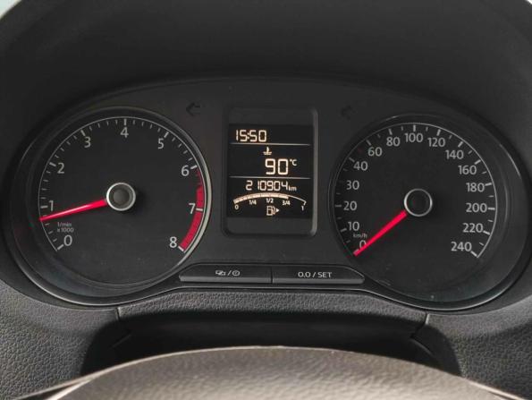 Volkswagen Polo V Рестайлинг с пробегом 2016 года, цена 735 000 рублей, 210903 км, седан, Автокод Объявления