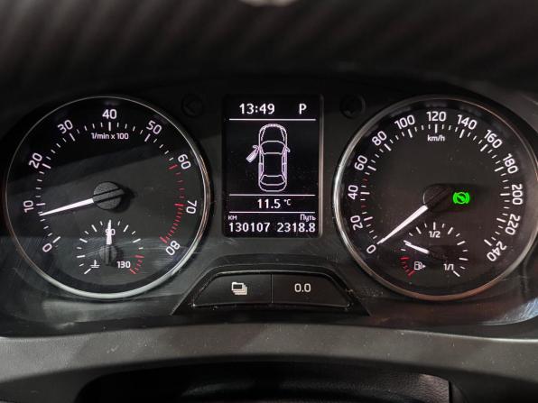 Skoda Rapid I с пробегом 2014 года, цена 870 000 рублей, 130104 км, лифтбек, Автокод Объявления