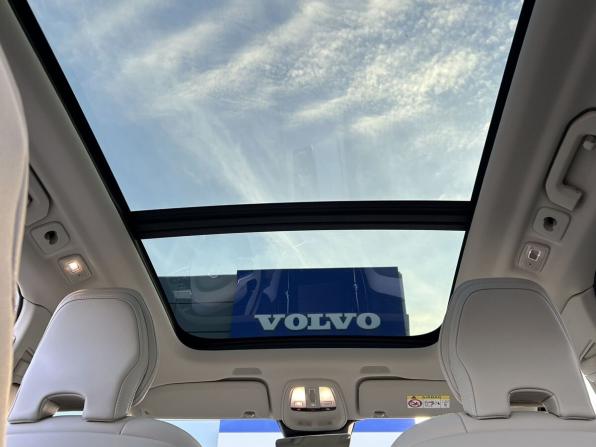 Volvo XC60 II Рестайлинг 3 с пробегом 2026 года, цена 9 900 000 рублей, 24 км, внедорожник, Автокод Объявления