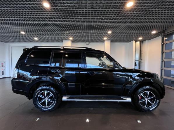 Mitsubishi Pajero IV Рестайлинг 1 с пробегом 2011 года, цена 2 311 000 рублей, 194500 км, внедорожник, Автокод Объявления