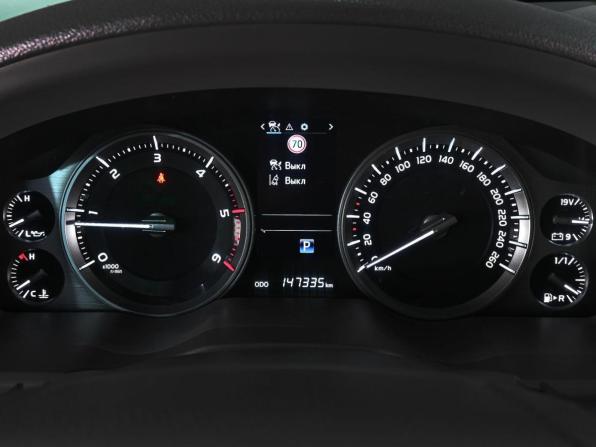 Toyota Land Cruiser 200 Series Рестайлинг 2 с пробегом 2018 года, цена 6 789 000 рублей, 147335 км, внедорожник, Автокод Объявления
