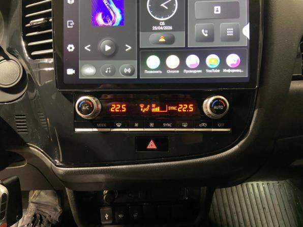 Mitsubishi Outlander III Рестайлинг 3 с пробегом 2022 года, цена 2 700 000 рублей, 68050 км, внедорожник, Автокод Объявления