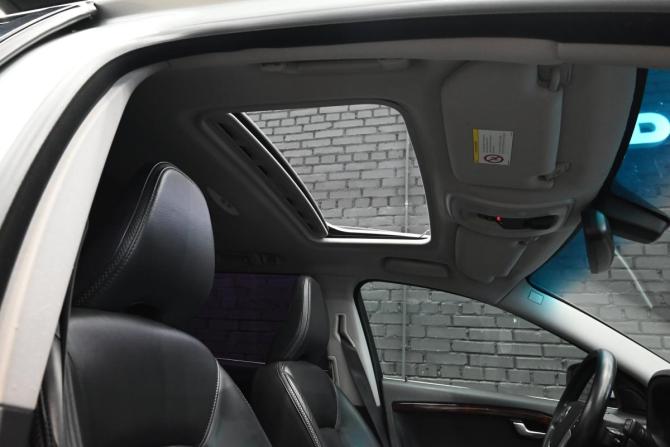 Volvo XC70 II с пробегом 2011 года, цена 1 690 000 рублей, 256553 км, универсал, Автокод Объявления