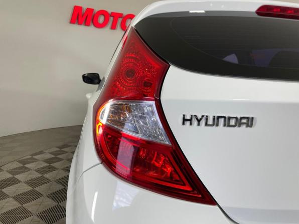 Hyundai Solaris I Рестайлинг с пробегом 2014 года, цена 829 000 рублей, 128821 км, хэтчбек, Автокод Объявления