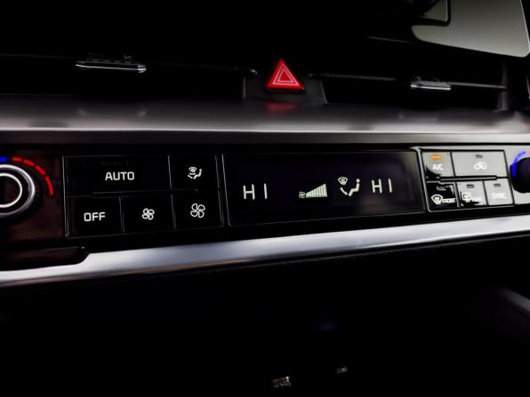 Kia Sportage V с пробегом 2024 года, цена 3 250 000 рублей, 40058 км, внедорожник, Автокод Объявления