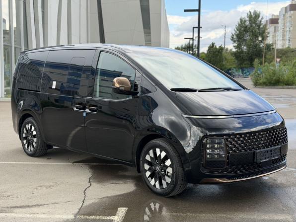 Hyundai Staria I с пробегом 2025 года, цена 6 990 000 рублей, 22389 км, минивэн, Автокод Объявления