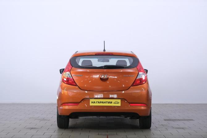 Hyundai Solaris I Рестайлинг с пробегом 2015 года, цена 999 000 рублей, 115000 км, хэтчбек, Автокод Объявления
