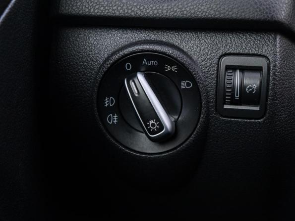 Volkswagen Tiguan I Рестайлинг с пробегом 2011 года, цена 1 090 000 рублей, 274089 км, внедорожник, Автокод Объявления