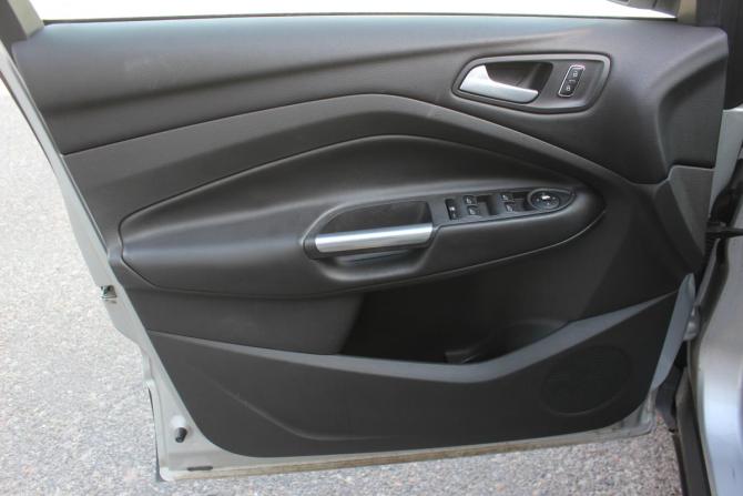 Ford Kuga II с пробегом 2016 года, цена 957 000 рублей, 206072 км, внедорожник, Автокод Объявления