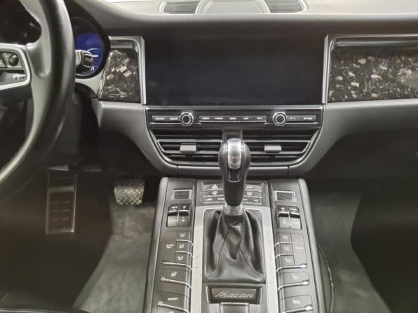 Porsche Macan I Рестайлинг с пробегом 2019 года, цена 4 600 000 рублей, 100576 км, внедорожник, Автокод Объявления