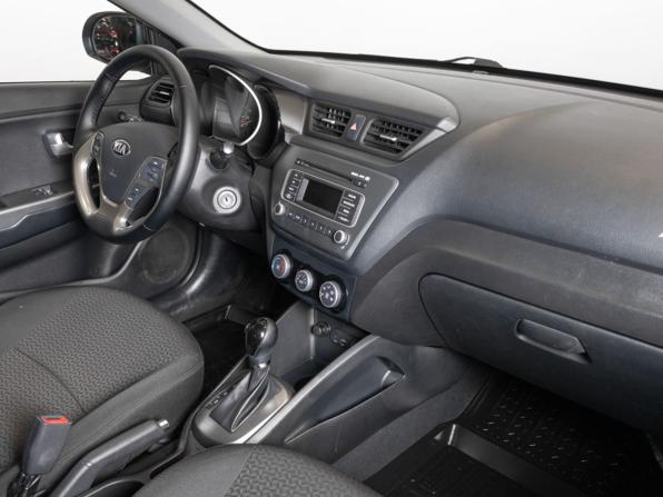 Kia Rio III Рестайлинг с пробегом 2016 года, цена 1 288 124 рубля, 109000 км, хэтчбек, Автокод Объявления