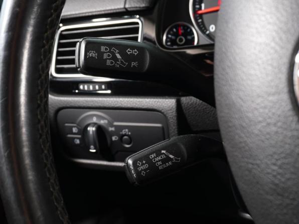 Volkswagen Touareg II Рестайлинг с пробегом 2015 года, цена 2 898 000 рублей, 141556 км, внедорожник, Автокод Объявления