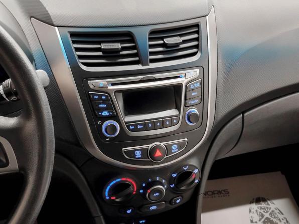 Hyundai Solaris I Рестайлинг с пробегом 2014 года, цена 960 000 рублей, 110101 км, седан, Автокод Объявления