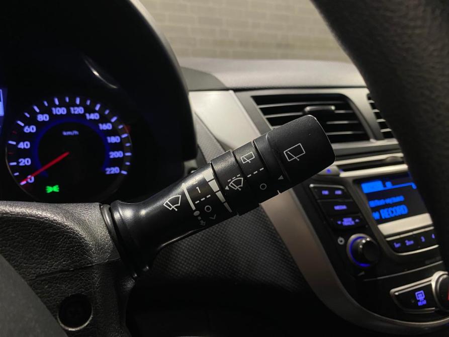 Hyundai Solaris I Рестайлинг Челябинск  - изображение 19