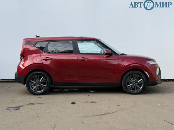 Kia Soul III Рестайлинг с пробегом 2022 года, цена 2 050 000 рублей, 32425 км, хэтчбек, Автокод Объявления