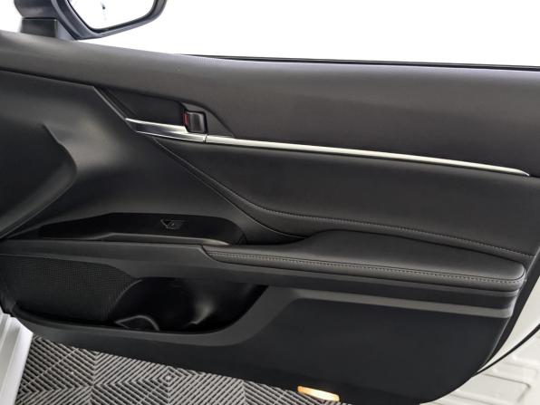 Toyota Camry VIII (XV70) Рестайлинг с пробегом 2021 года, цена 3 195 000 рублей, 47174 км, седан, Автокод Объявления