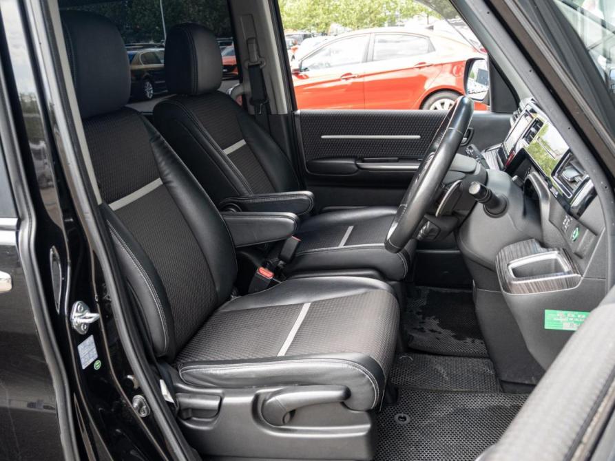 Honda Stepwgn V Краснодар  - изображение 11