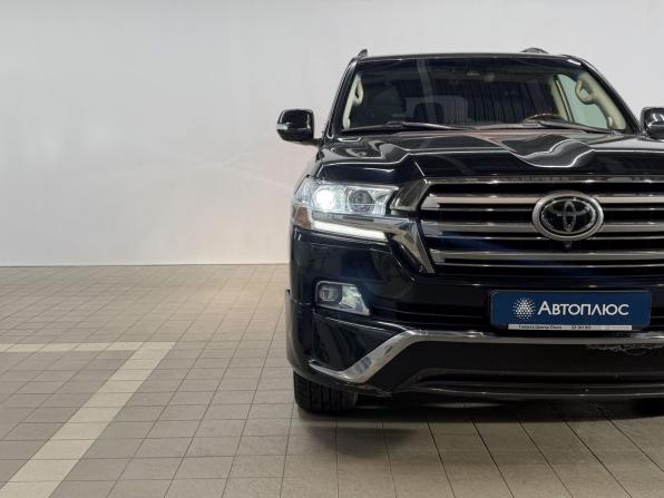 Toyota Land Cruiser 200 Series Рестайлинг 2 с пробегом 2017 года, цена 6 900 000 рублей, 137000 км, внедорожник, Автокод Объявления