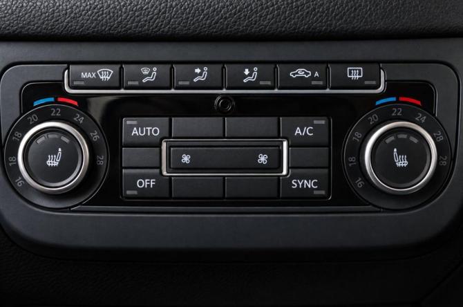 Volkswagen Tiguan I Рестайлинг с пробегом 2013 года, цена 1 679 000 рублей, 209000 км, внедорожник, Автокод Объявления