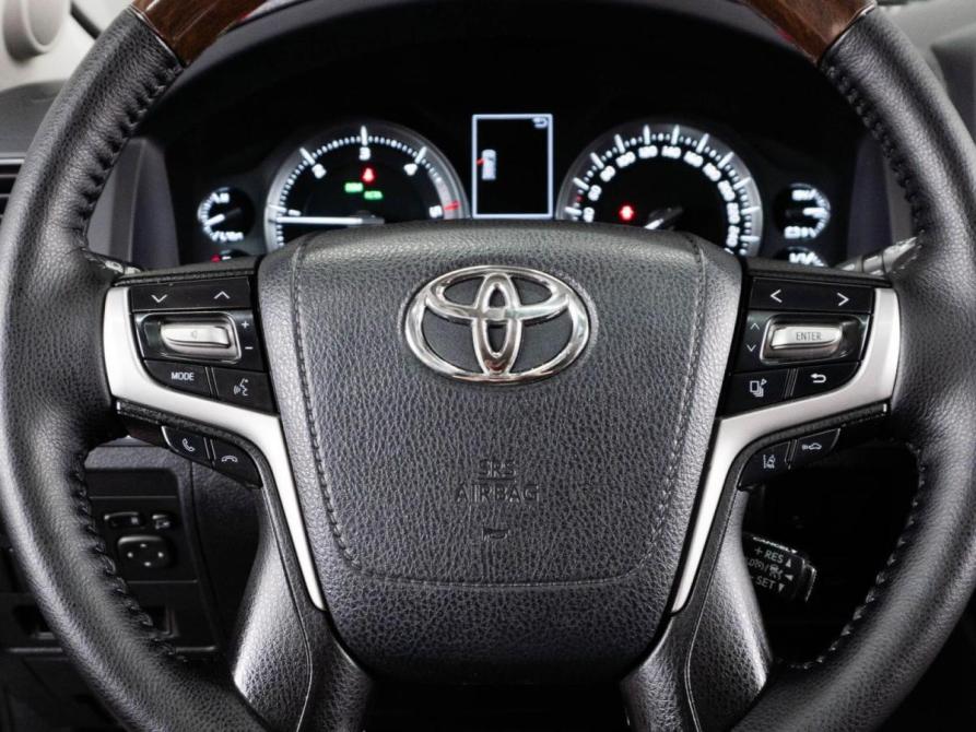 Toyota Land Cruiser 200 Series Рестайлинг 2 Тюмень  - изображение 13