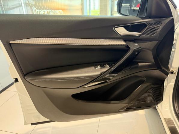 Lada (ВАЗ) Vesta I Рестайлинг (NG) с пробегом 2024 года, цена 1 399 000 рублей, 29420 км, седан, Автокод Объявления