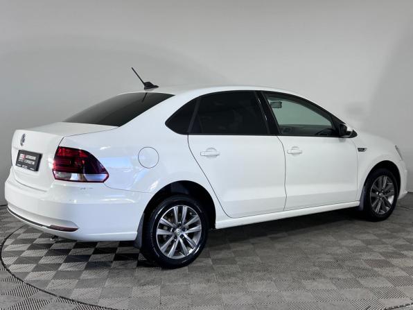 Volkswagen Polo V Рестайлинг с пробегом 2019 года, цена 1 250 000 рублей, 108910 км, седан, Автокод Объявления