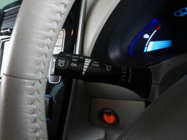 Nissan Leaf I (ZE0/AZE0) с пробегом 2012 года, цена 564 000 рублей, 75785 км, хэтчбек, Автокод Объявления