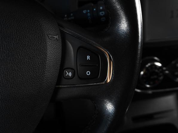Renault Kaptur I с пробегом 2016 года, цена 1 519 000 рублей, 111039 км, внедорожник, Автокод Объявления