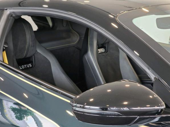 Lotus Emira с пробегом 2023 года, цена 15 000 000 рублей, 3646 км, купе, Автокод Объявления