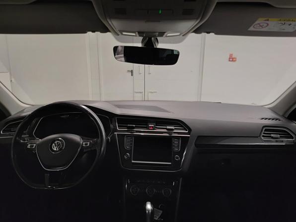 Volkswagen Tiguan II с пробегом 2017 года, цена 2 388 000 рублей, 193040 км, внедорожник, Автокод Объявления