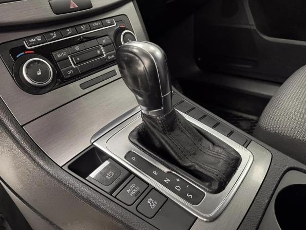 Volkswagen Passat B6 с пробегом 2011 года, цена 1 245 000 рублей, 115394 км, универсал, Автокод Объявления