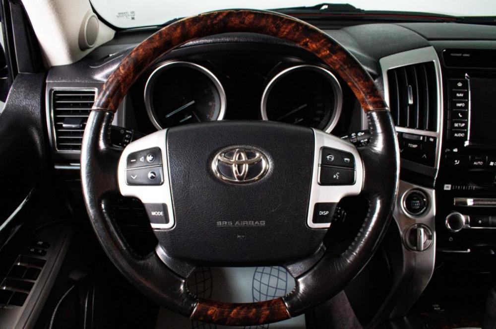 Toyota Land Cruiser 200 Series Рестайлинг 1 Сургут  - изображение 11