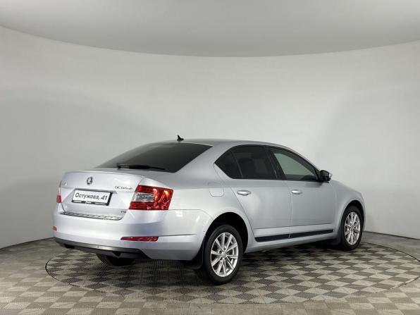 Skoda Octavia III (A7) с пробегом 2013 года, цена 1 350 000 рублей, 207210 км, лифтбек, Автокод Объявления