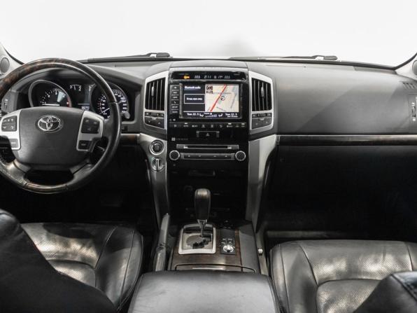 Toyota Land Cruiser 200 Series Рестайлинг 1 с пробегом 2012 года, цена 2 980 000 рублей, 268123 км, внедорожник, Автокод Объявления