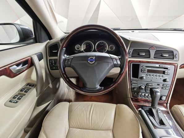 Volvo S60 I Рестайлинг с пробегом 2009 года, цена 881 000 рублей, 152982 км, седан, Автокод Объявления