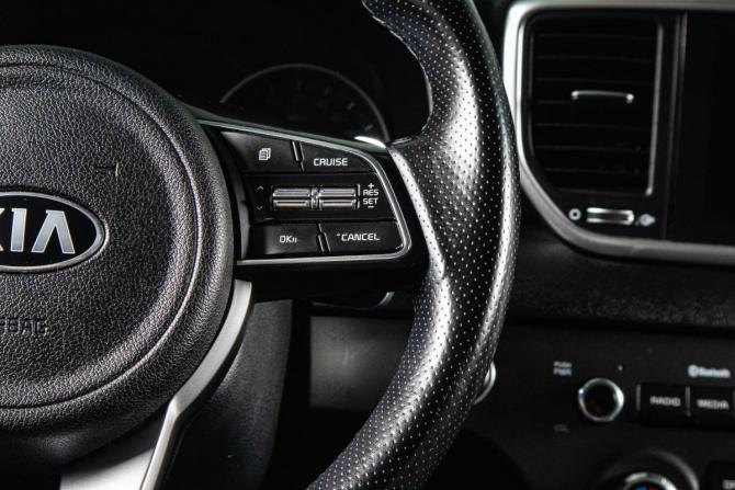 Kia Sportage IV Рестайлинг с пробегом 2019 года, цена 2 239 000 рублей, 107000 км, внедорожник, Автокод Объявления